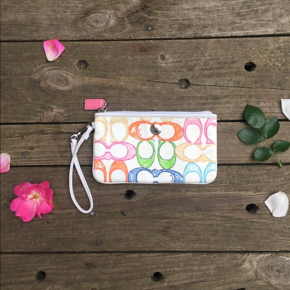 Coach Handbags - Coach Wristlet